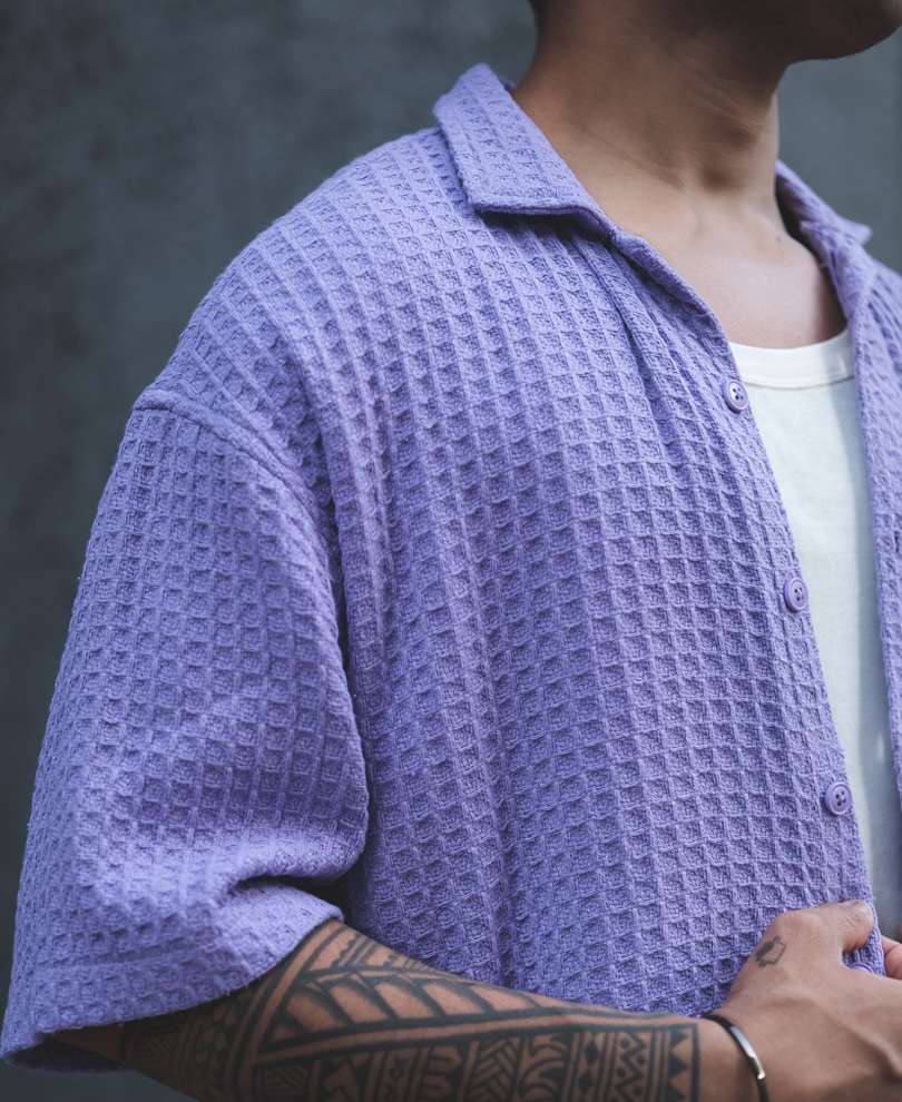 【Pensee purple】No sleeve design Purple Snake Print Light Weight Fitted Shirt – Show Stoppin'